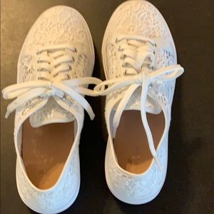 Lace sneakers